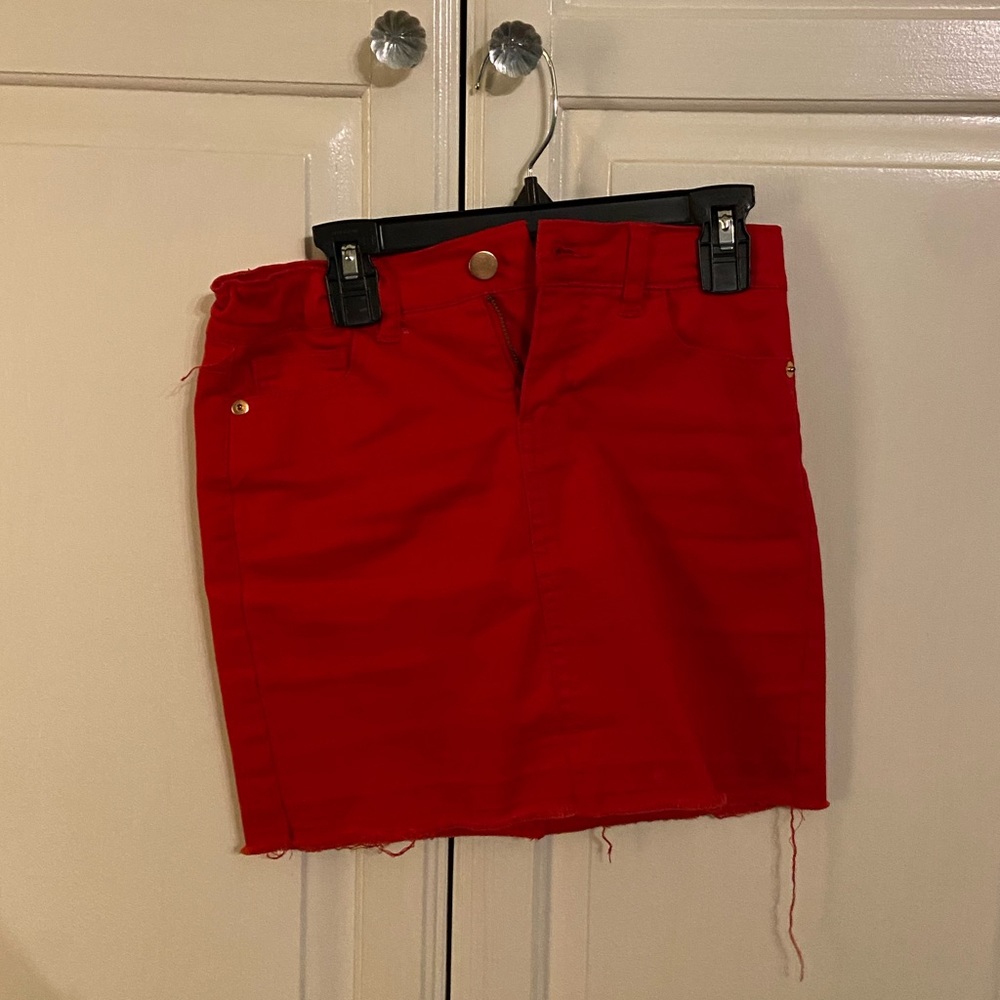 red mini pencil skirt